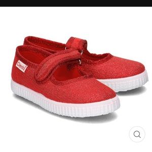 Cienta Mary Jane Red Sparkle Toddler Shoe Size 4 (Euro. 20)